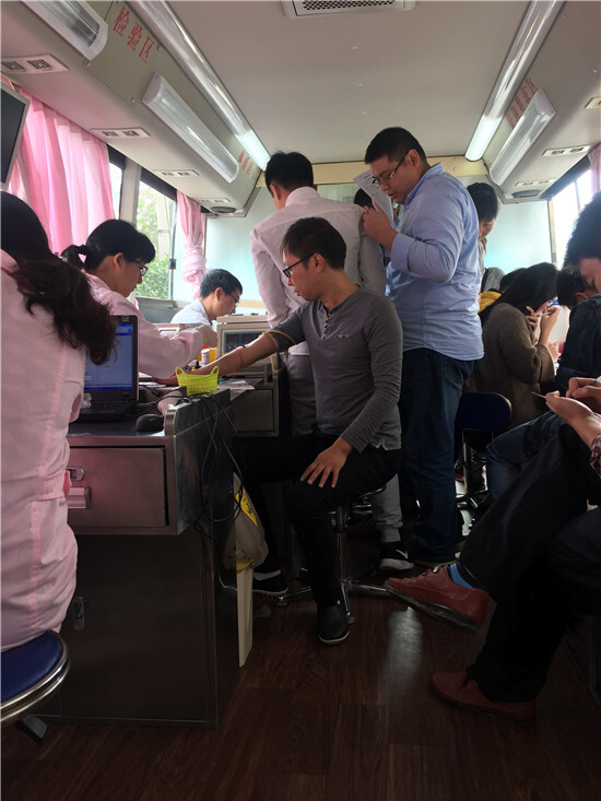 點滴奉獻，綻放生命之花